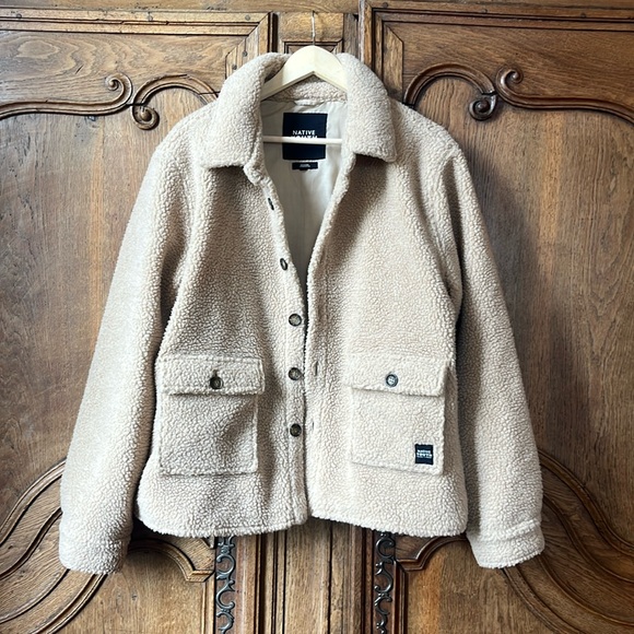Urban Outfitters Jackets & Blazers - Urban Outfitters Fuzzy Coat